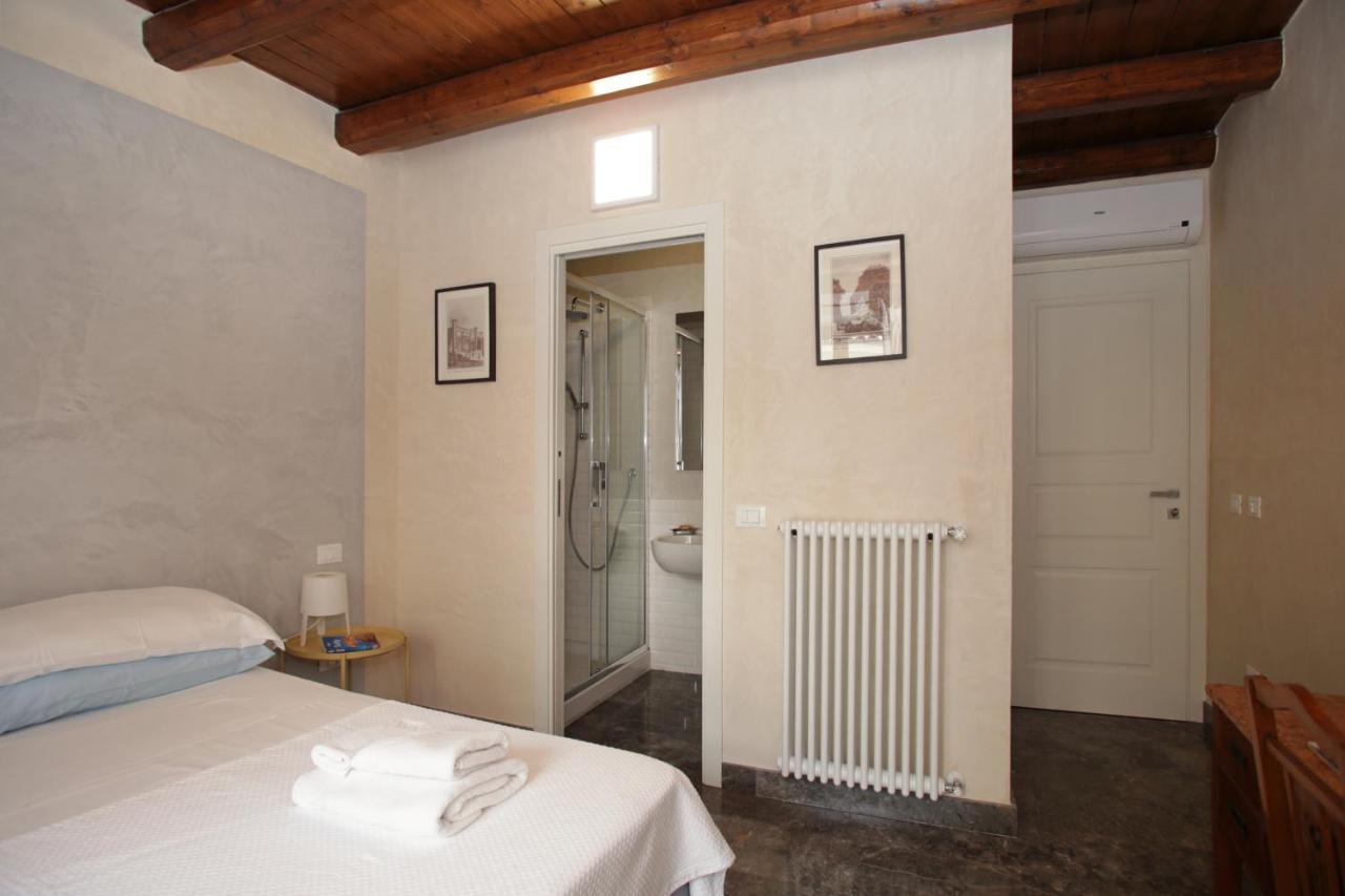 Casa Miqva - Rooms In Shared Apartment Palermo Exterior photo
