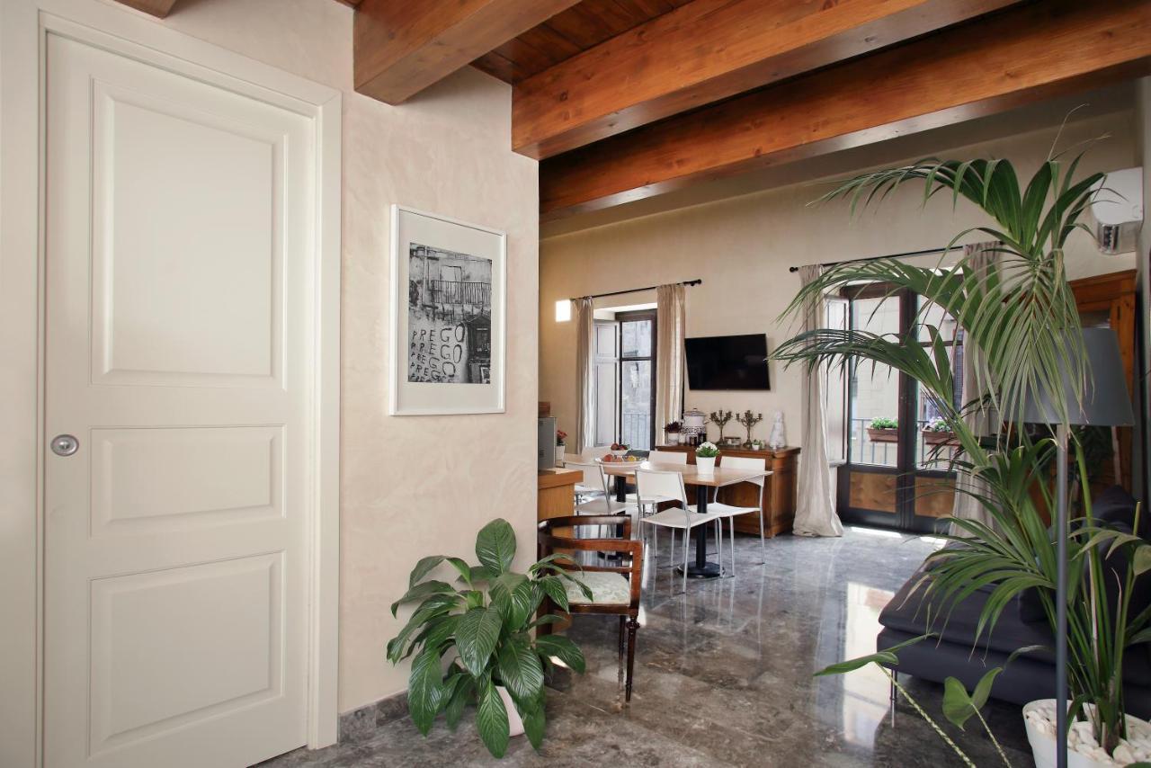 Casa Miqva - Rooms In Shared Apartment Palermo Exterior photo
