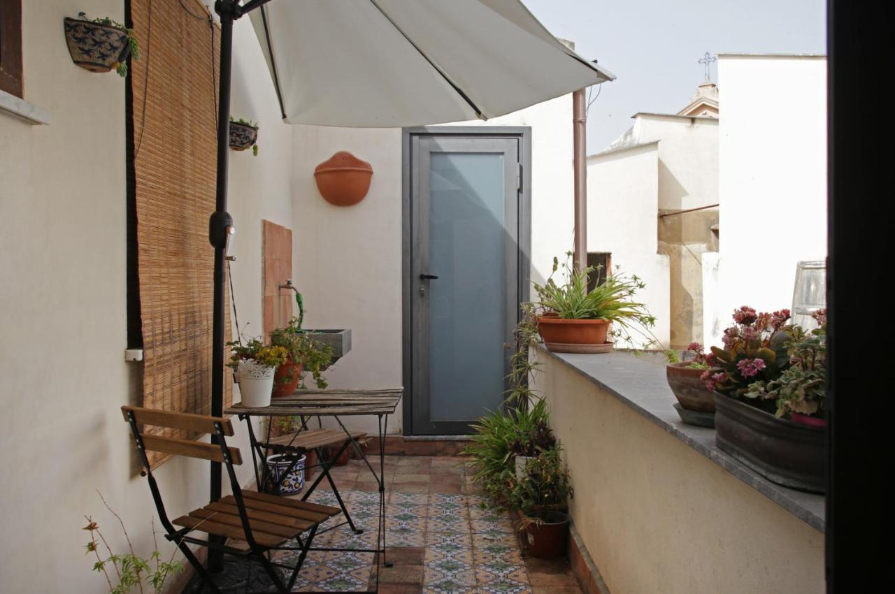 Casa Miqva - Rooms In Shared Apartment Palermo Exterior photo